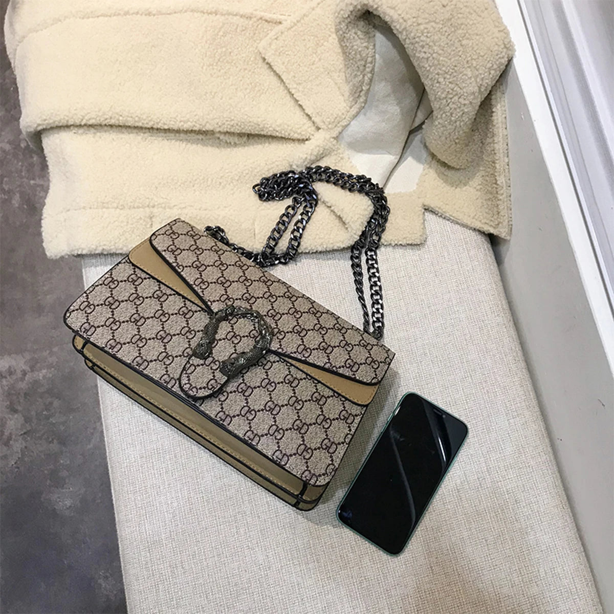 Vintage PU Crossbody Bag for Women - Lightweight Shoulder Bag with Magnetic Snap & Multiple Compartments Daily Essentials