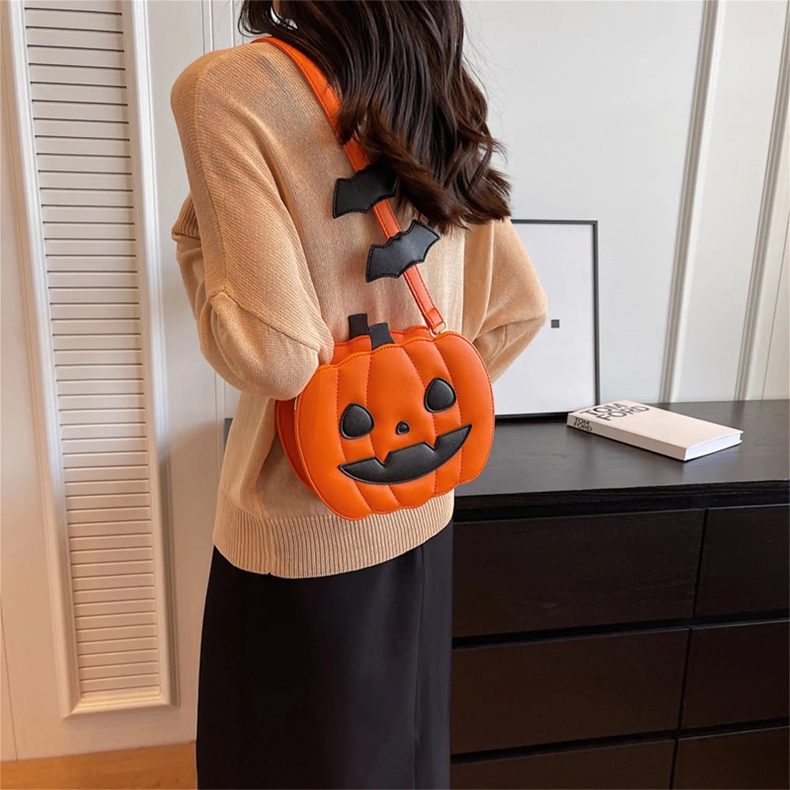 Chic Halloween Pumpkin Purse with Ghost Skull Accent - Perfect for Women & Girls!