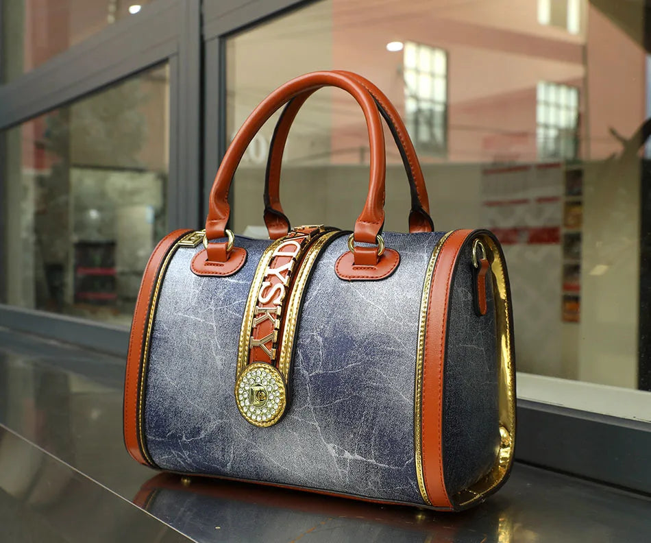 Chic Classic Retro Crocodile Embossed Women's Boston Handbag with Stylish Letter Decoration - High-Quality Crossbody & Top Handle Bag