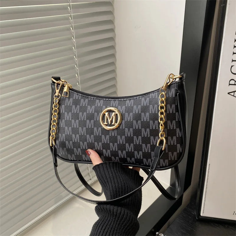 Chic Vintage Shoulder Crossbody Bag for Women for Spring Outfits, Vintage Purses, Versatile Travel Purse, Secure Zipper Closure