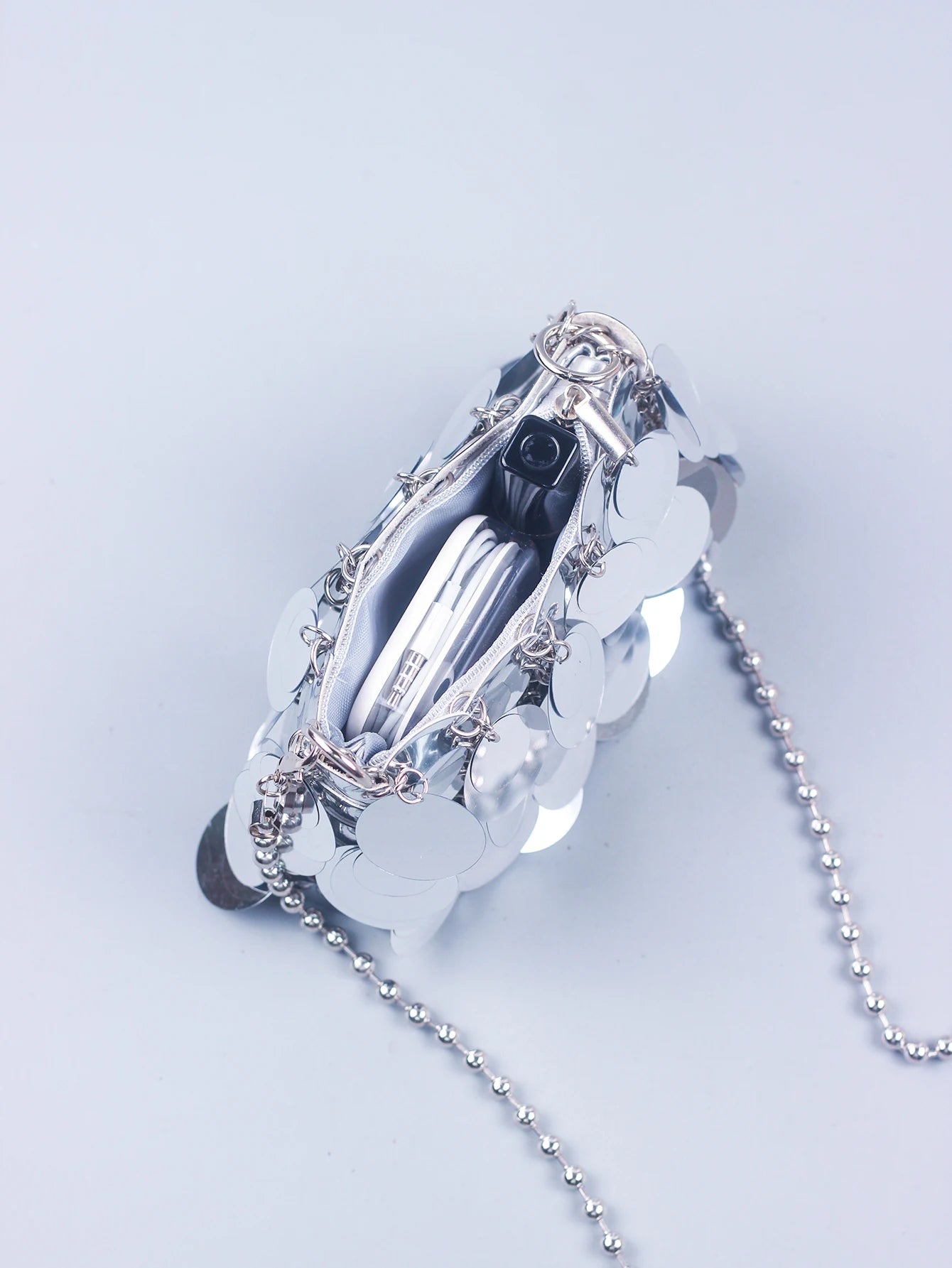 Trendy 2023 Shiny One-Shoulder Crossbody Bag for Women - Chic Mobile Phone Bag with Chain Detail