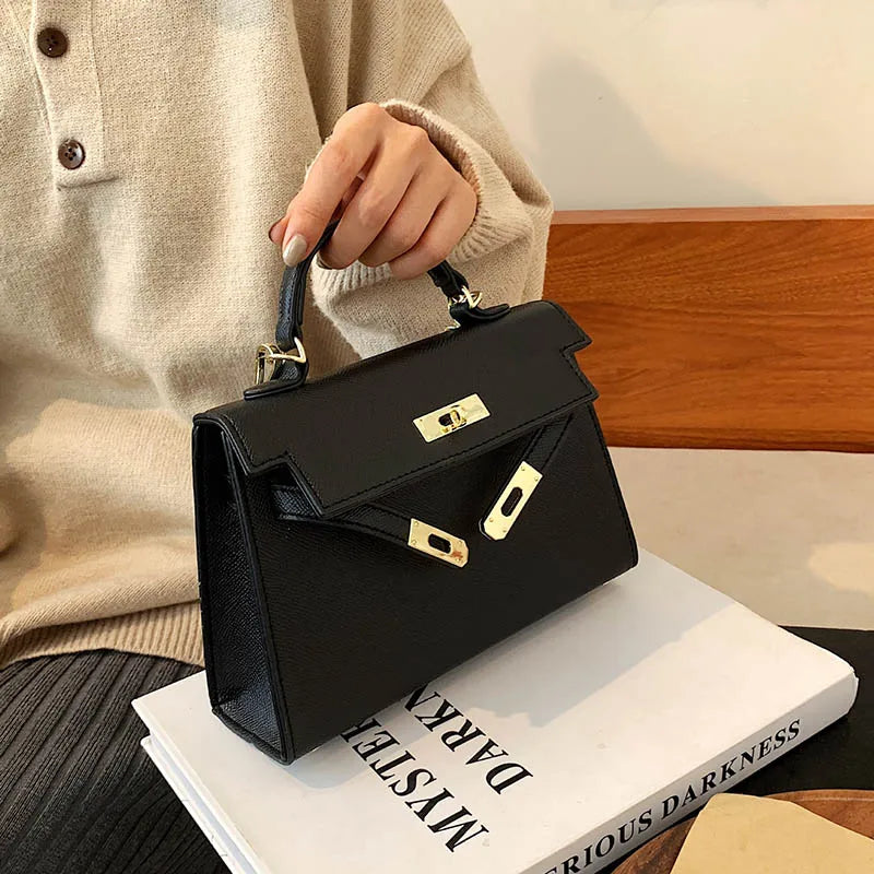 New Style Women'S Bag with Lock Closure Fashionable Women Bag Trendy Embossed Women'S Shoulder Bag Popular Crossbody Bag