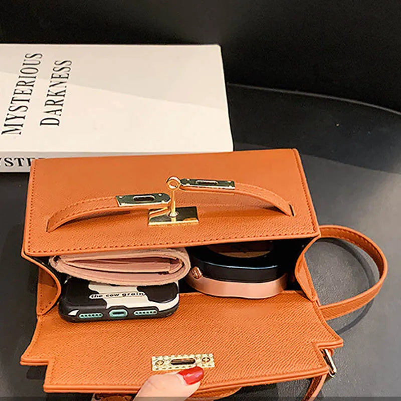 New Style Women'S Bag with Lock Closure Fashionable Women Bag Trendy Embossed Women'S Shoulder Bag Popular Crossbody Bag