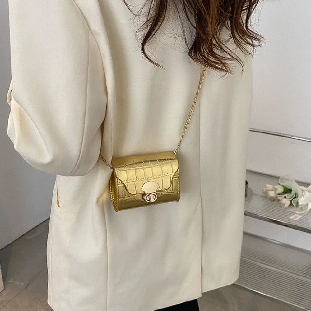 Chic Mini Shoulder Bag with Chain - Perfect Daily Commuter Lipstick & Coin Purse