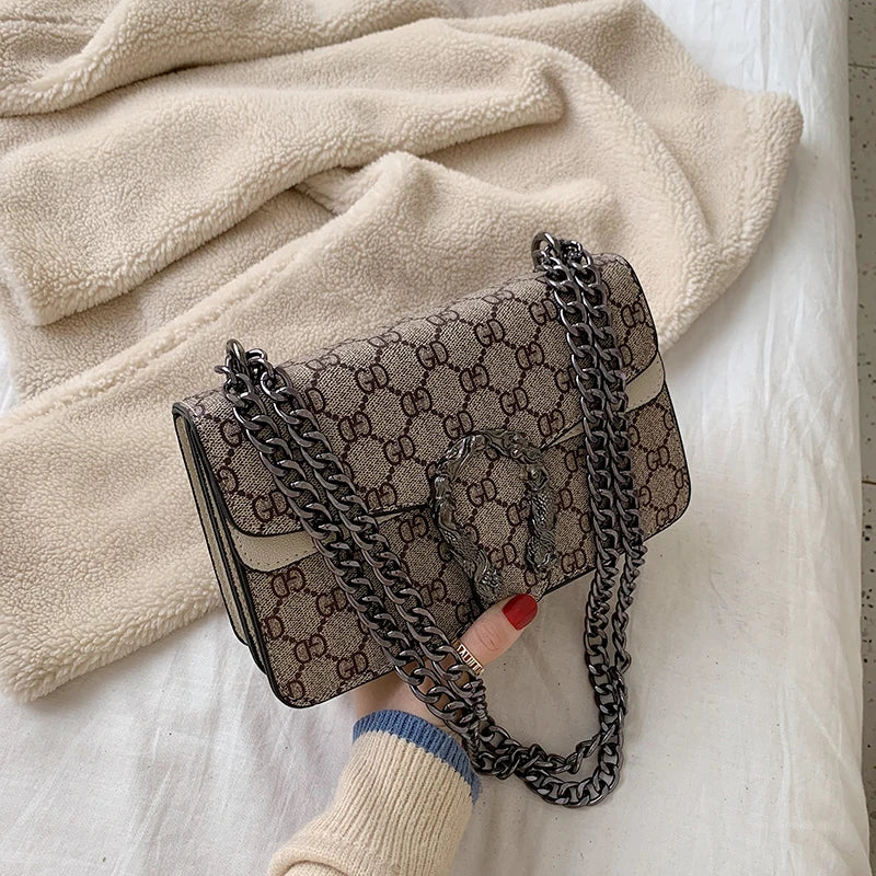 Vintage PU Crossbody Bag for Women - Lightweight Shoulder Bag with Magnetic Snap & Multiple Compartments Daily Essentials